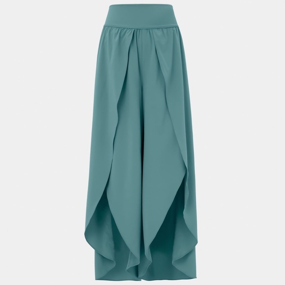 HALARA - NWT Breezeful™ High Waisted Palazzo Flowy Split Wide Leg Quick Dry Pant - Picture 2 of 13